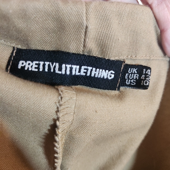 PrettyLittleThing Womens Drawstring Wide Leg Baggy Khaki Cargos Size 10 - Picture 3 of 16